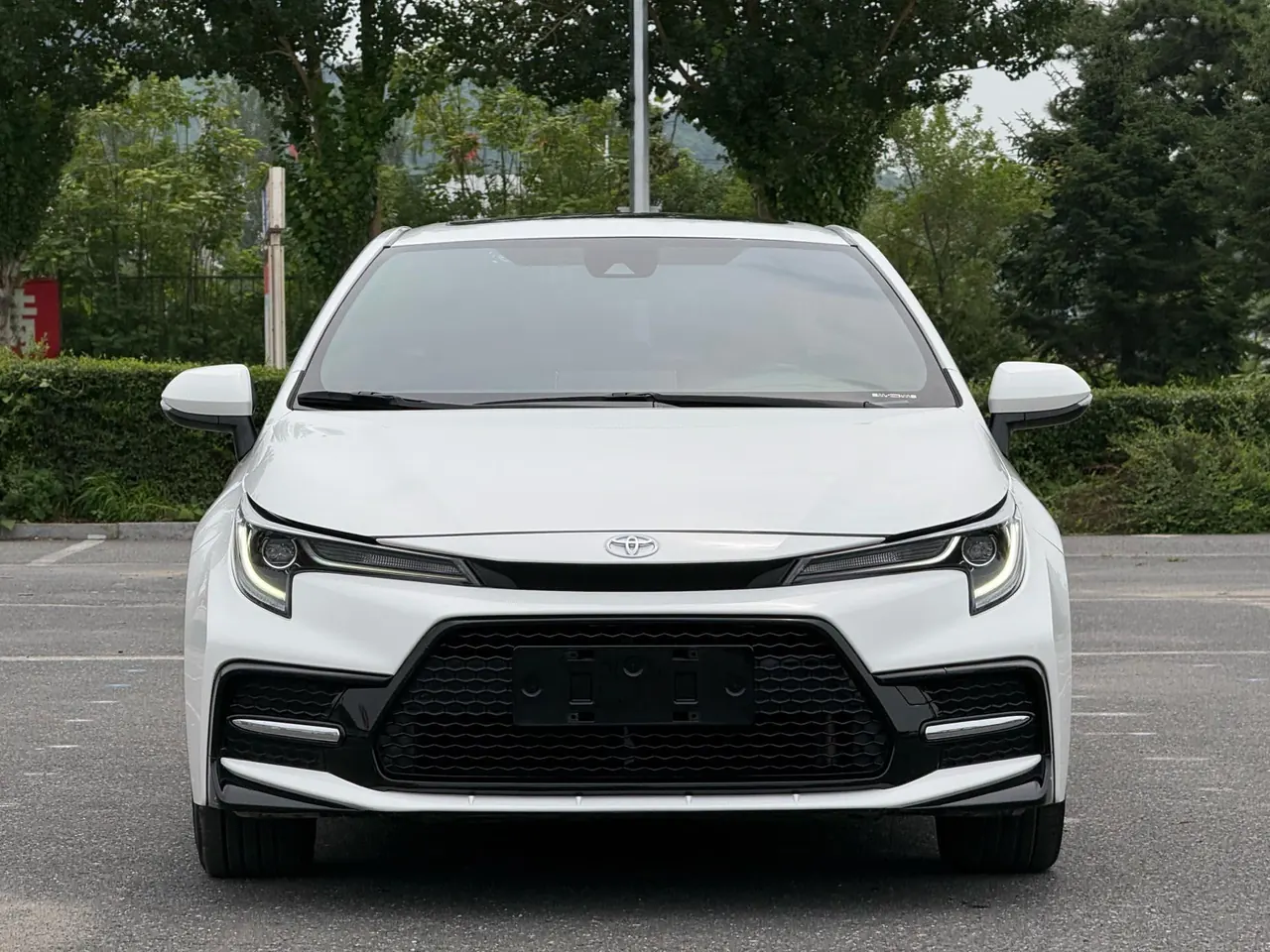 Toyota 2022 Lei Ling 1.2T Stepless 185T Sports Edition Automatic Gear 2