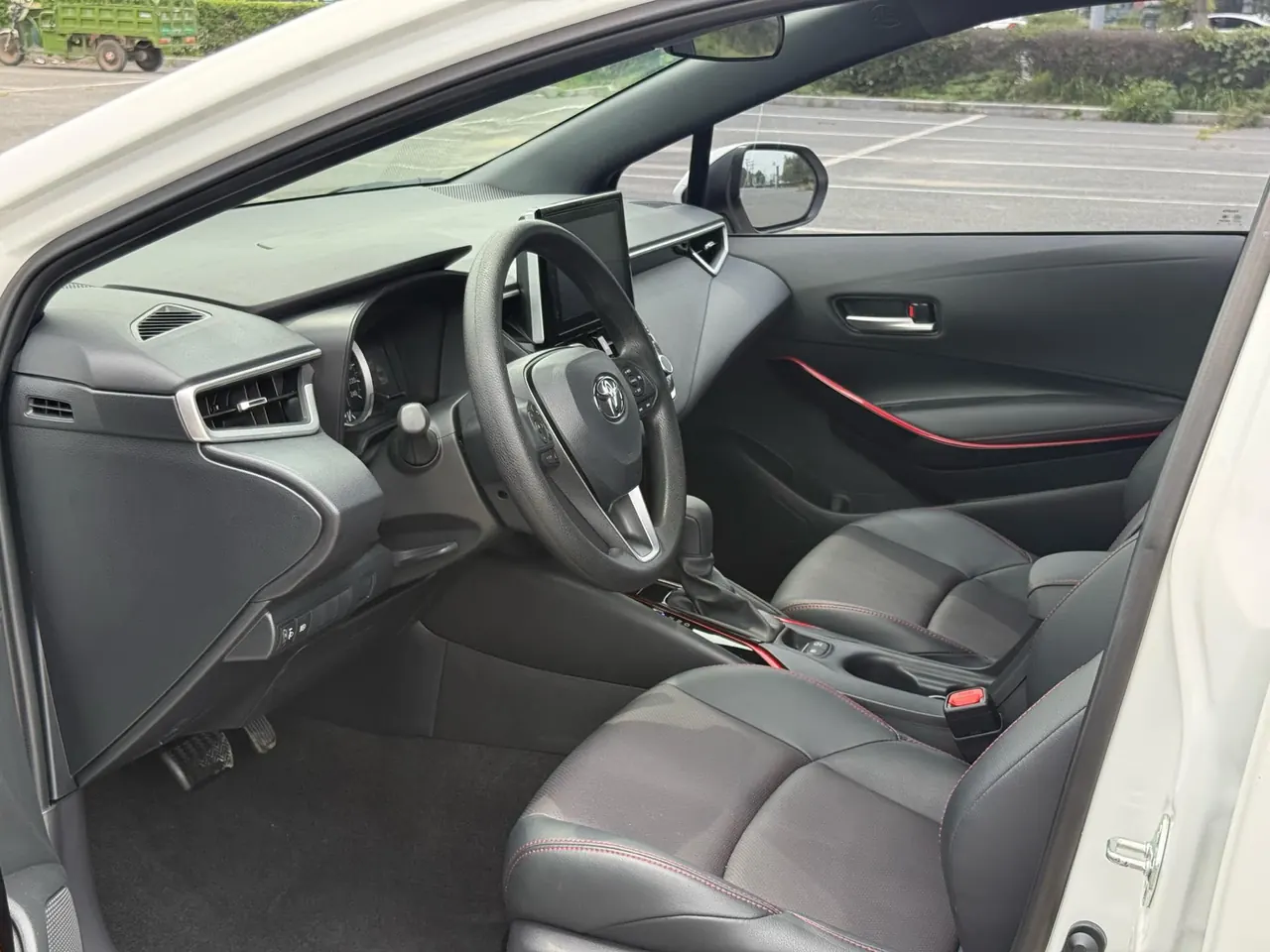 Toyota 2022 Lei Ling 1.2T Stepless 185T Sports Edition Automatic Gear 4