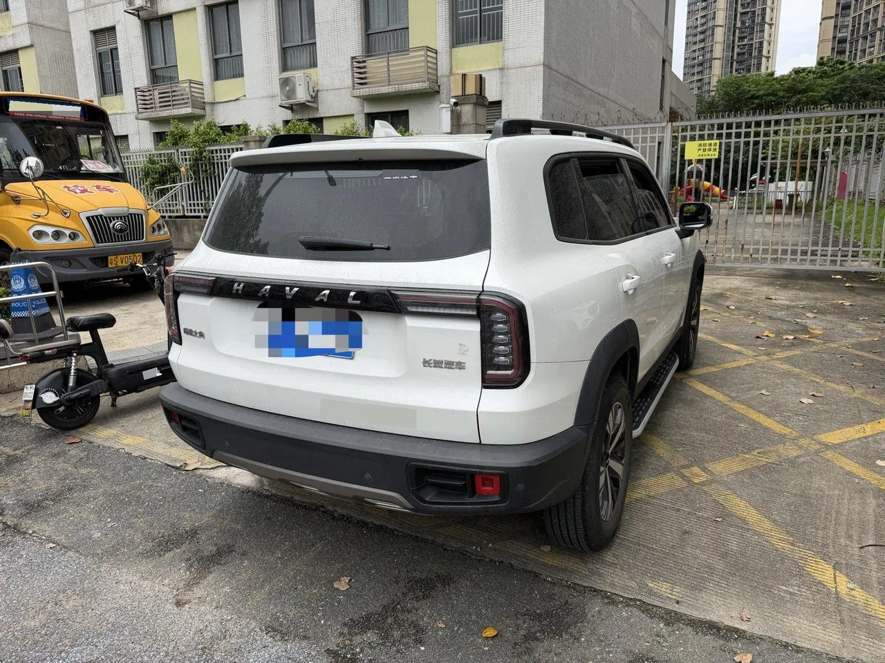 Haval 2022 big dog 1.5T two-wheel drive Labrador version automatic gear 3