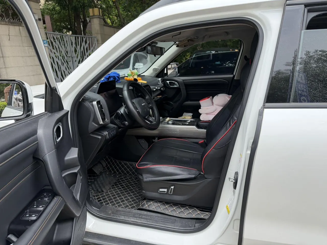 Haval 2022 big dog 1.5T two-wheel drive Labrador version automatic gear 4