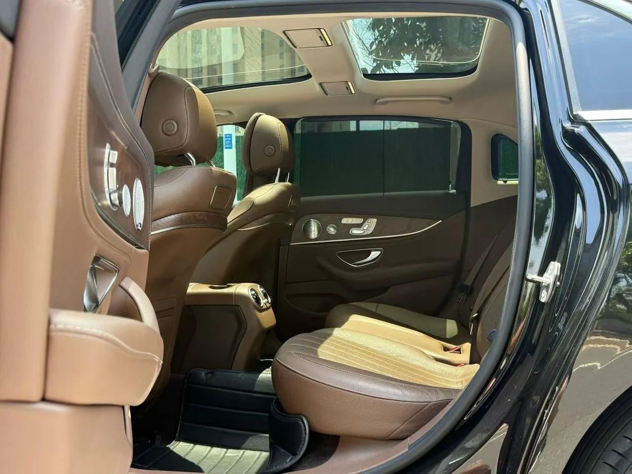 Mercedes Benz E-Class 2020 E 300 L 2.0T Special Edition (Modified) Automatic Gear 6