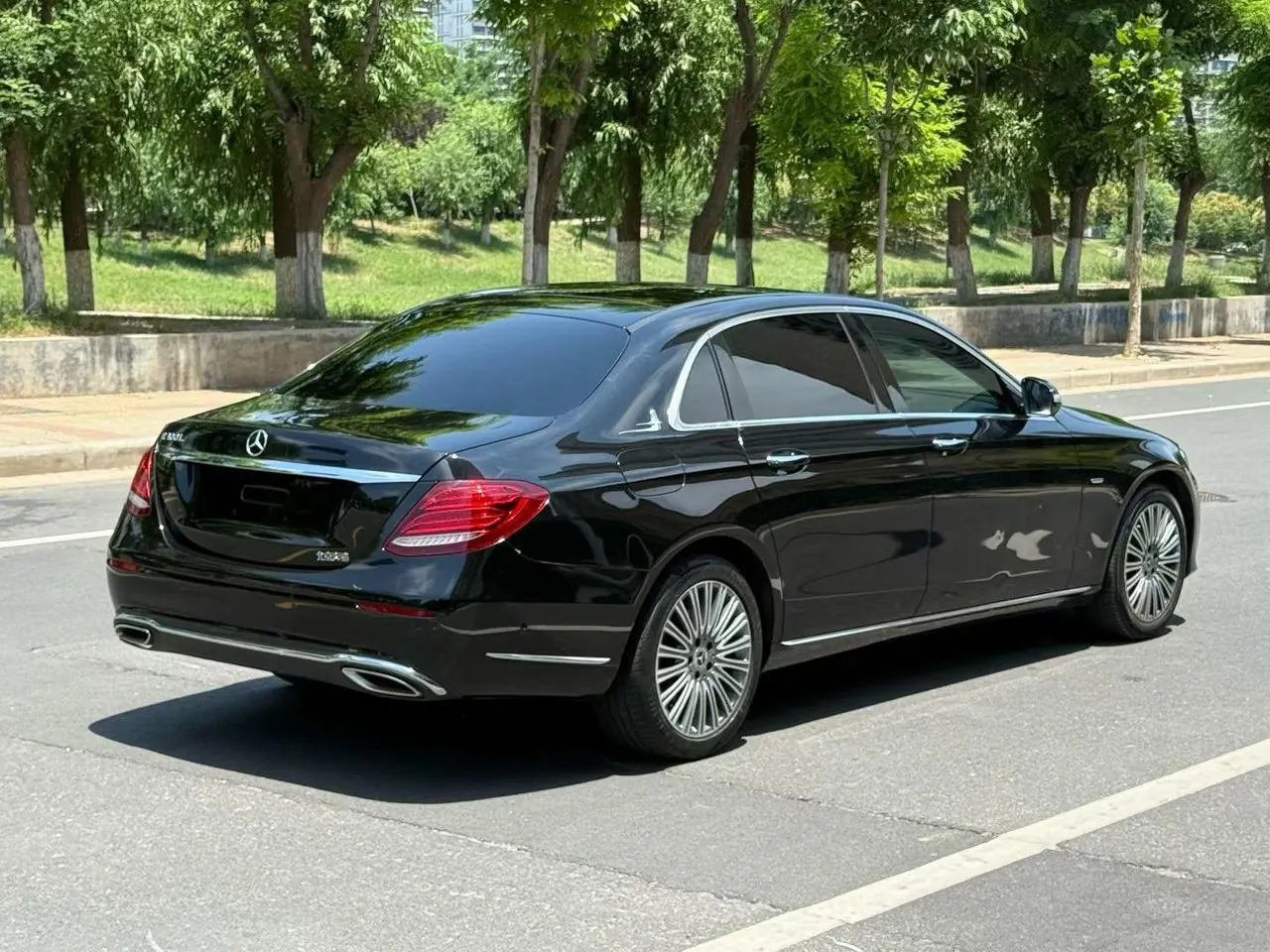 Mercedes Benz E-Class 2020 E 300 L 2.0T Special Edition (Modified) Automatic Gear 9