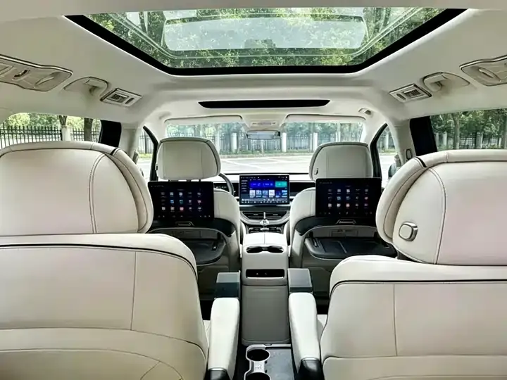 Denza D9 2024 DM-i 980 four-wheel drive flagship 9