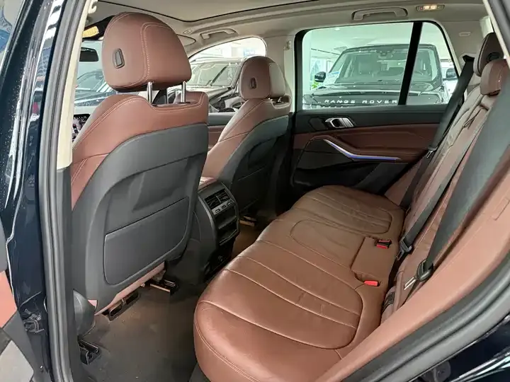 BMW X5 (Imported) 2021 xDrive40i M Sports Suit 10