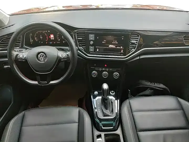 T-ROC 2020 280TSI DSG Front-Wheel-Drive Comfort Model 10