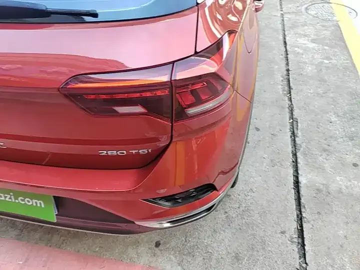 T-ROC 2020 280TSI DSG Front-Wheel-Drive Comfort Model 8
