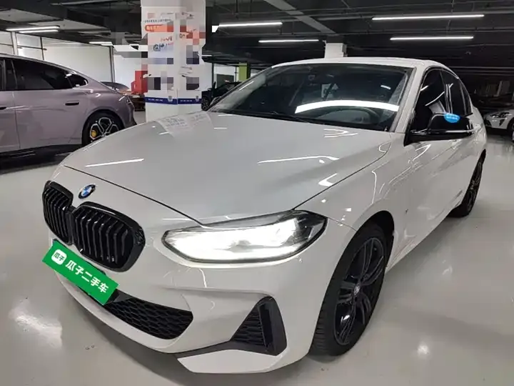 BMW 1 Series 2023 125i M Sports Obsidian Night Edition 2
