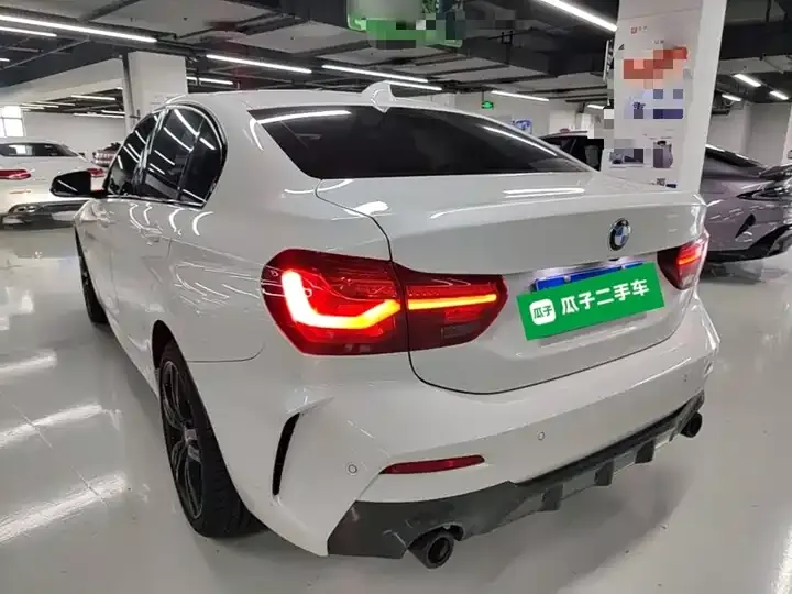 BMW 1 Series 2023 125i M Sports Obsidian Night Edition 5
