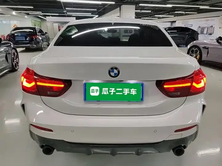 BMW 1 Series 2023 125i M Sports Obsidian Night Edition 6