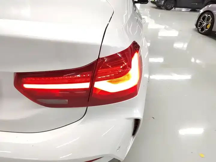 BMW 1 Series 2023 125i M Sports Obsidian Night Edition 8