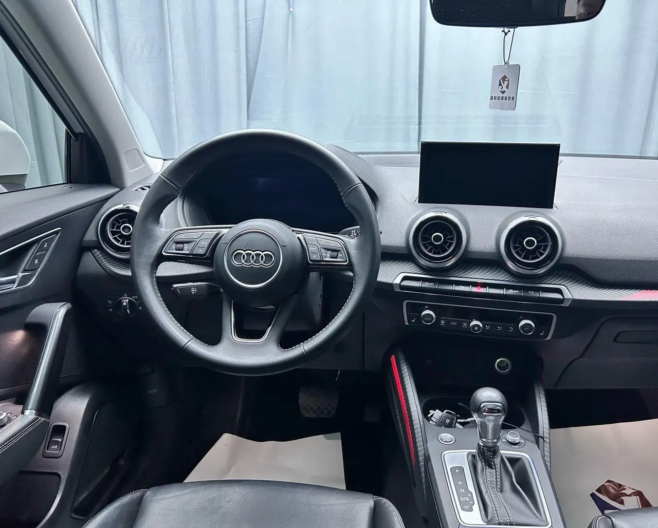 Audi 2021 Q2L 1.4TFSI 35TFSI Deluxe Elegant Automatic 13