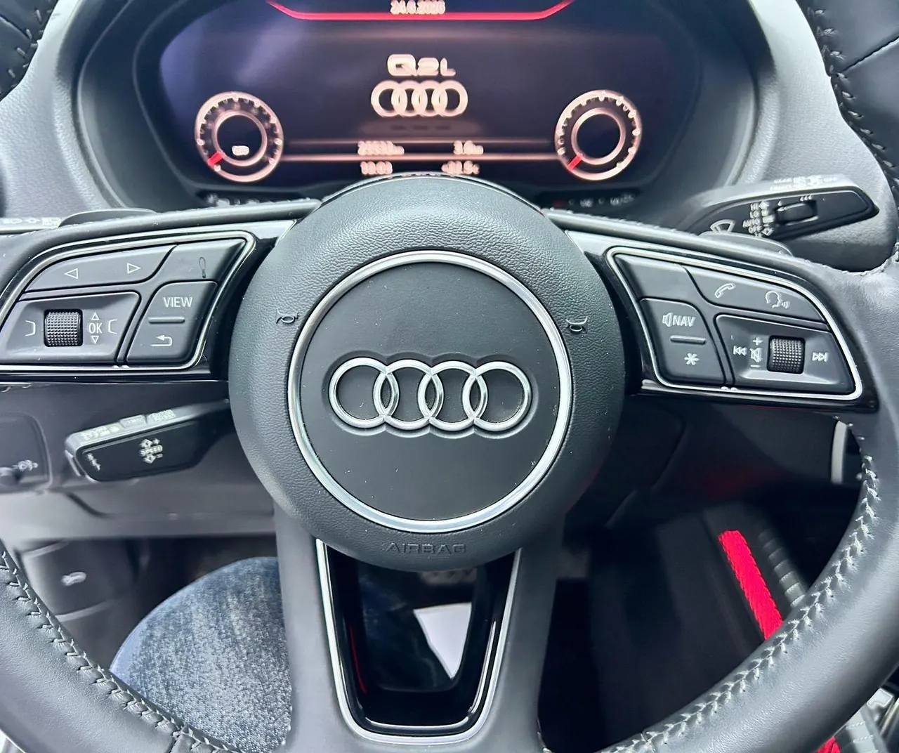 Audi 2021 Q2L 1.4TFSI 35TFSI Deluxe Elegant Automatic 8