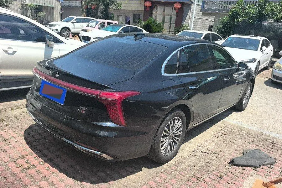 HongQi 2024 H5 2.0T Zhilian Qi Chang Edition Automatic Gear 3