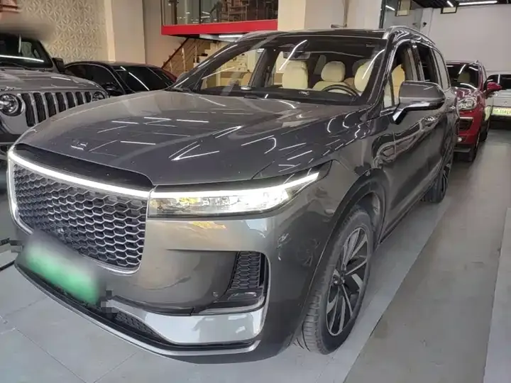 Li ONE 2021 extended 6-seat version - View 1