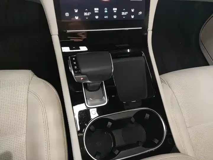 Li ONE 2021 extended 6-seat version 10