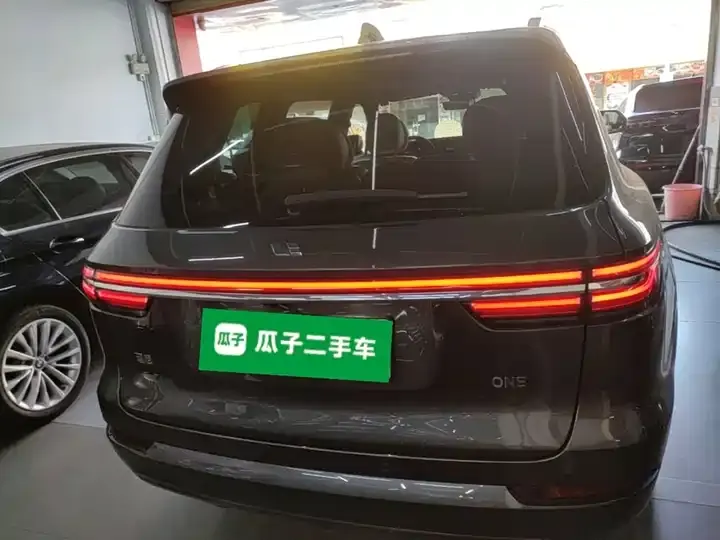 Li ONE 2021 extended 6-seat version 4