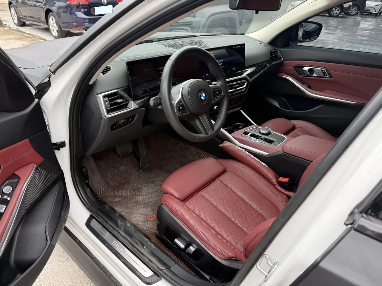 BMW 2022 i3 eDrive 35L automatic gear 6