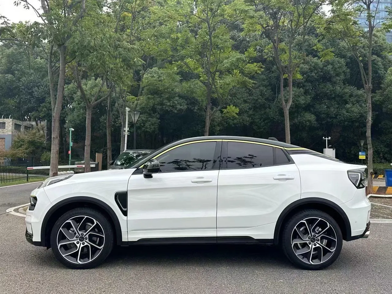 LYNK&amp;CO 2020 LYNK&amp;CO 05 2.0TD Two-wheel Drive Halo Automatic Gear 3