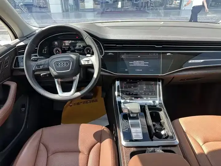 Audi Q7 2023 45 TFSI quattro S line Sport 6