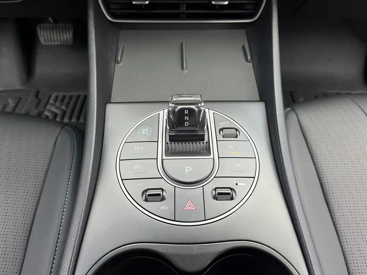 BYD 2025 seals 05 DM-i 1.5 stepless smart driving version 55KM luxury automatic gear 8