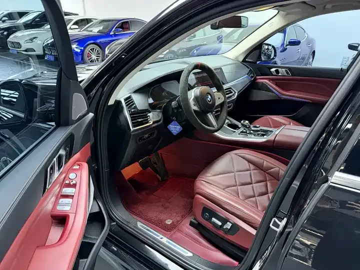 BMW X5 2022 model change xDrive 40Li M sports package 4