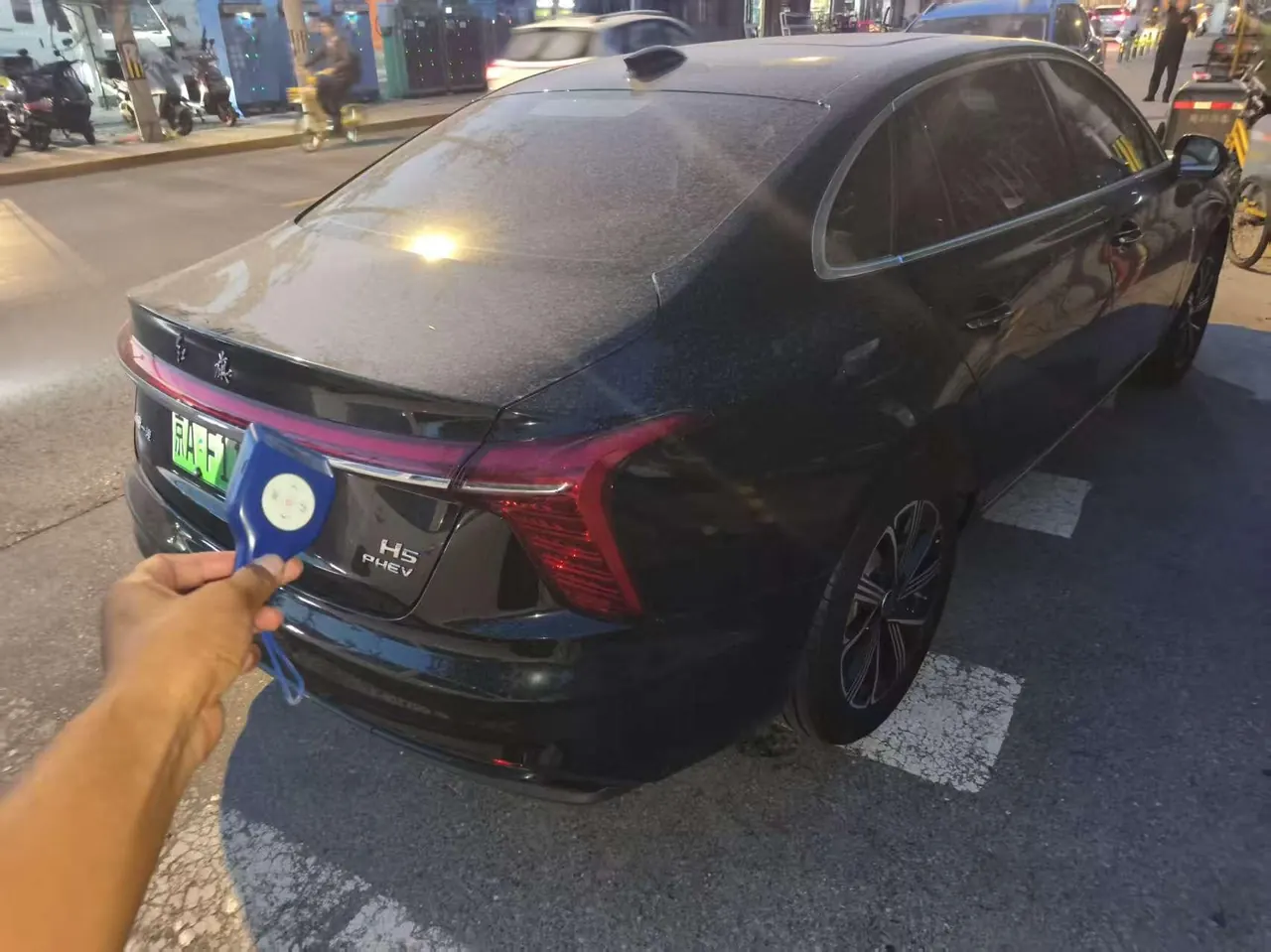 HongQi 2025 H5 PHEV 1.5T 170 Super Hybrid Automatic Gear 2