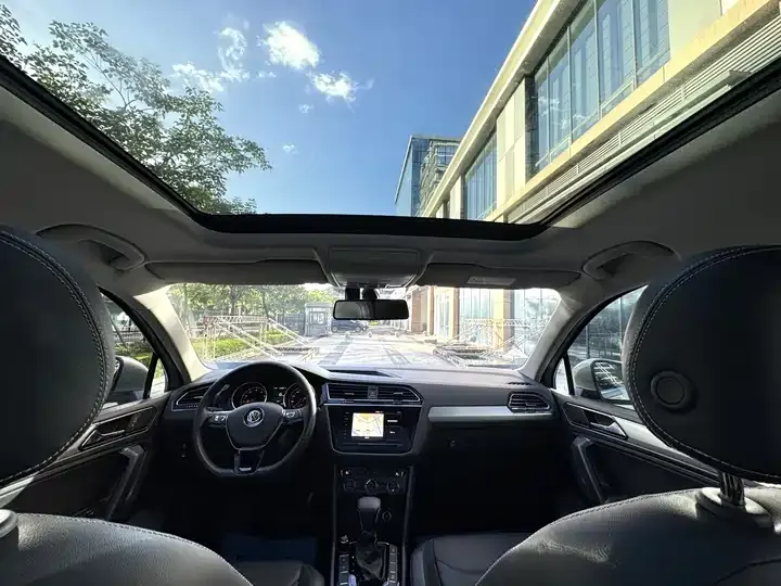 Tiguan L 2020 330TSI Automatic Two-Drive Panoramic Comfort Edition VI 6