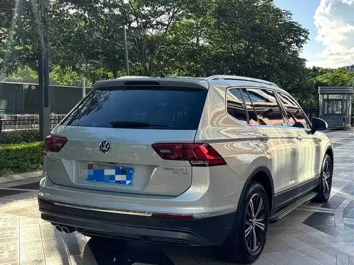 Tiguan L 2020 330TSI Automatic Two-Drive Panoramic Comfort Edition VI 9