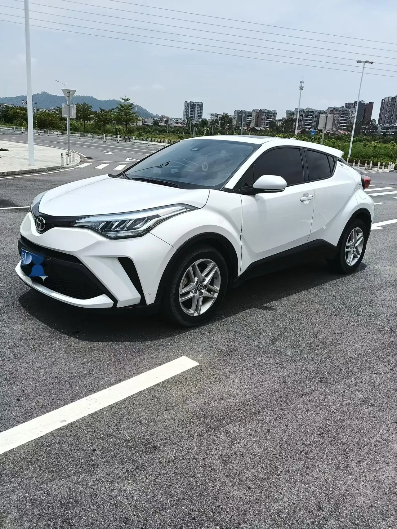 Toyota 2020 C- HR 2.0 stepless elite version of automatic transmission - View 1