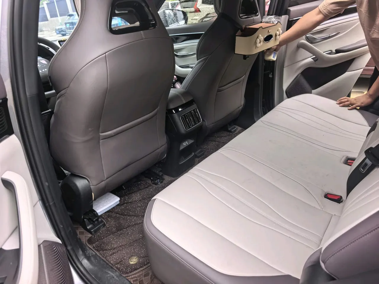 BYD Song PLUS New Energy 2025 Song PLUS DM-i 1.5 Stepless Smart Driving Edition 112KM Honorable Automatic Gear 5