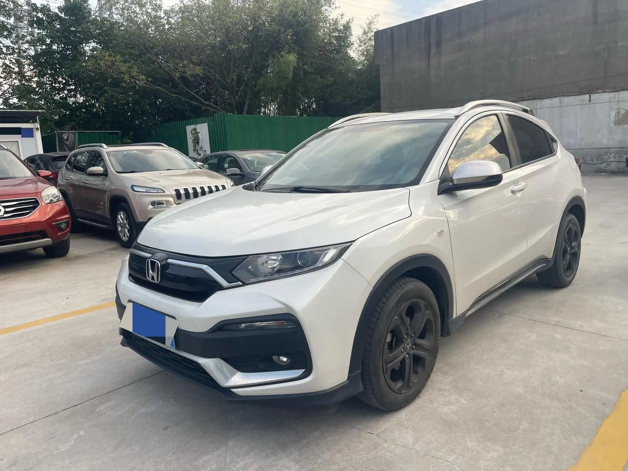 Honda 2020 XR-V 1.5T Stepless 220TURBO Comfort Edition Automatic Gear - View 1