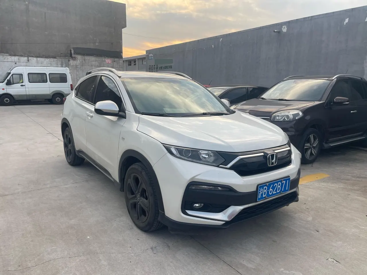 Honda 2020 XR-V 1.5T Stepless 220TURBO Comfort Edition Automatic Gear 2
