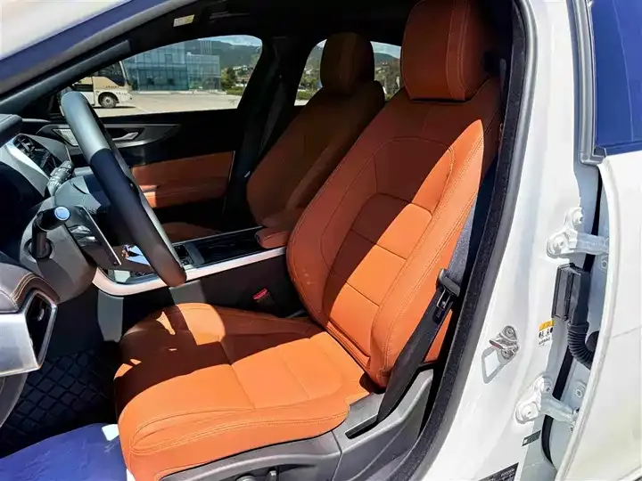 Jaguar XEL 2025 2.0T 250PS R-DYNAMIC 90th Anniversary Collection Edition 6