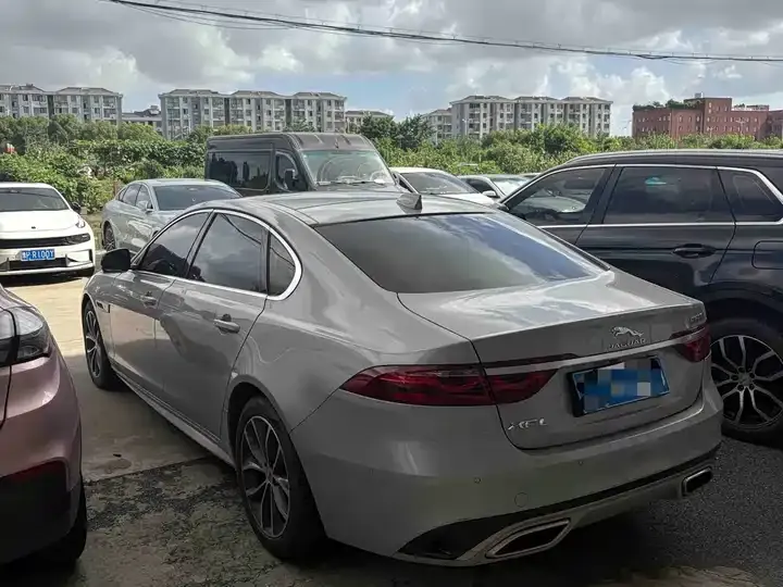 Jaguar XFL 2023 XFL 2.0T P 12500.00g Drive Elite Sports Edition 5