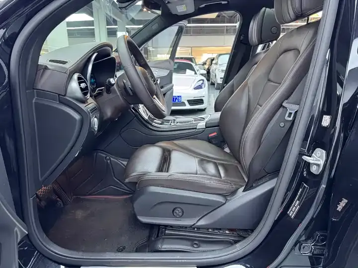 Mercedes Benz GLC 2022 GLC 260 L 4MATIC Dynamic 4