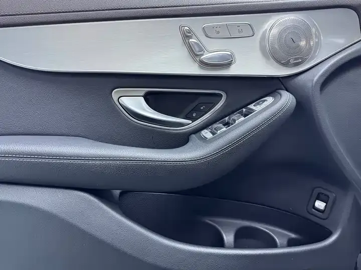 Mercedes Benz GLC 2022 GLC 260 L 4MATIC Dynamic 5