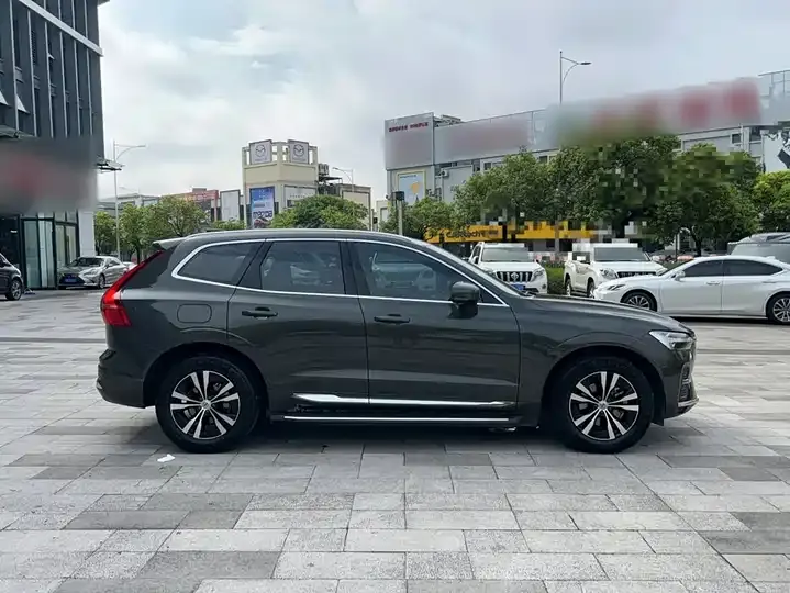 Volvo XC60 2022 B5 4-wheel-drive Zhiyi Deluxe Edition 6