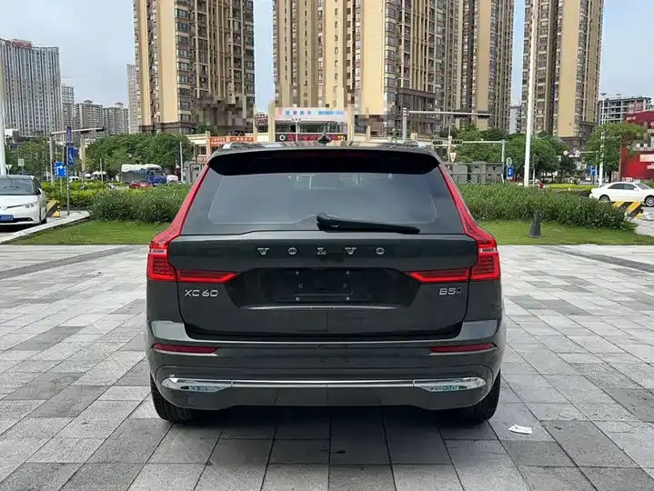 Volvo XC60 2022 B5 4-wheel-drive Zhiyi Deluxe Edition 9