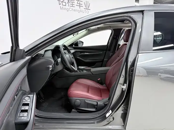 Mazda 3 Onksera 2023 2.0L Automatic Quality Elegant Edition 10