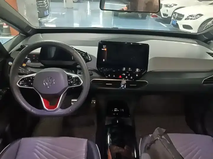 Volkswagen ID. 3 2023 Model Pure Smart Edition 10