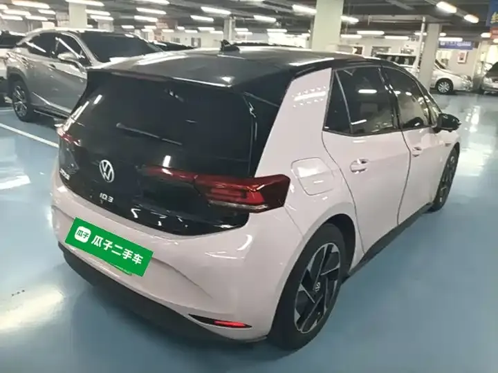 Volkswagen ID. 3 2023 Model Pure Smart Edition 7