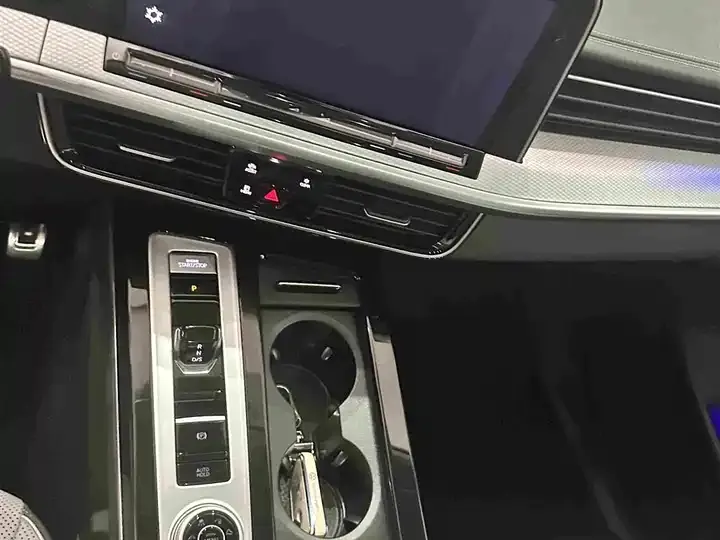 Nan Tour 2024 380TSI Four-wheel Drive R-Line Cruise Edition 7