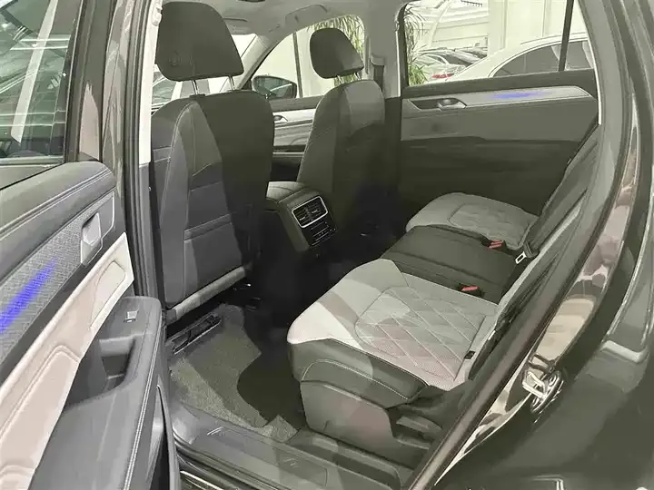 Nan Tour 2024 380TSI Four-wheel Drive R-Line Cruise Edition 9