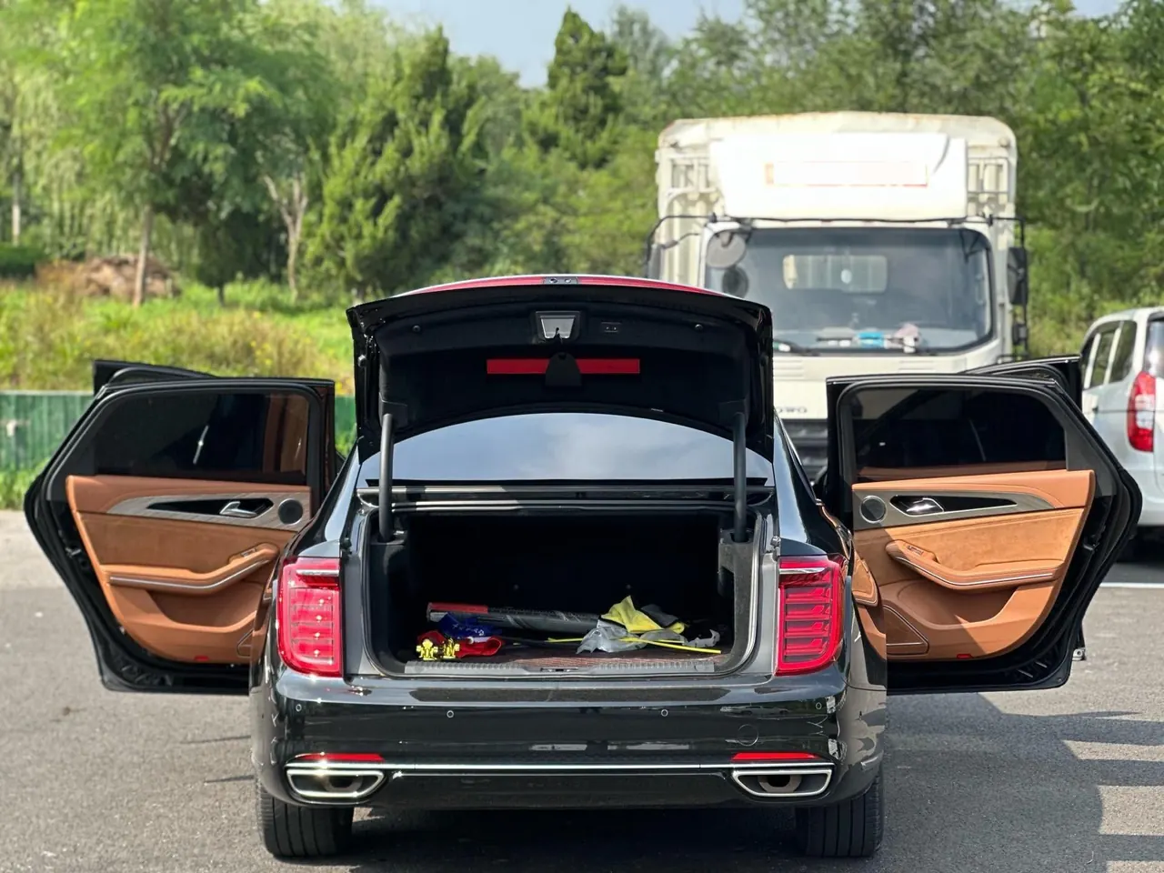 HongQi 2020 H9 48V 2.0T Zhilian Qi Chang Edition Automatic Gear 10