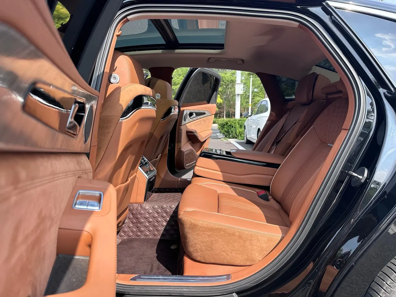 HongQi 2020 H9 48V 2.0T Zhilian Qi Chang Edition Automatic Gear 6