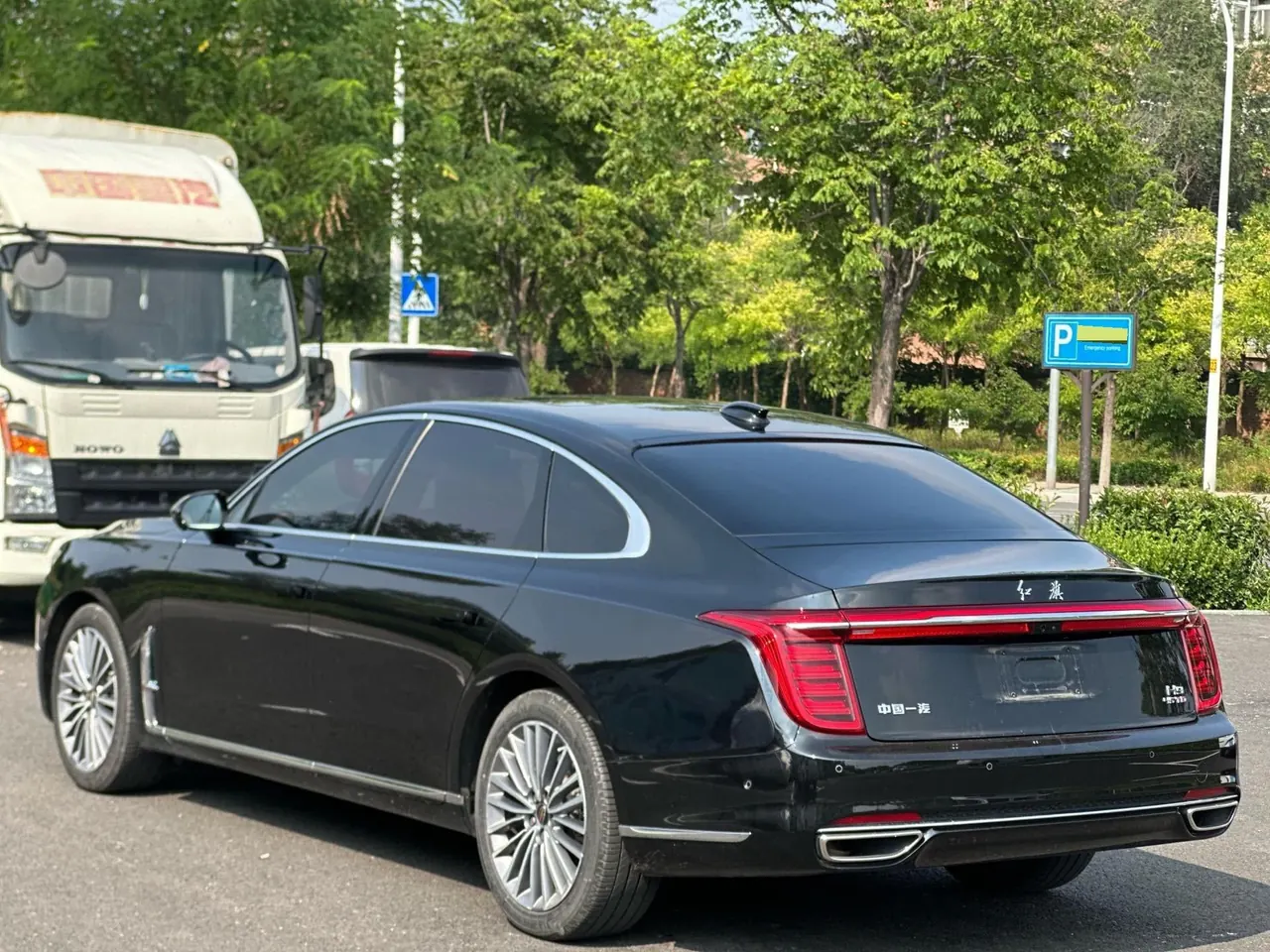 HongQi 2020 H9 48V 2.0T Zhilian Qi Chang Edition Automatic Gear 8
