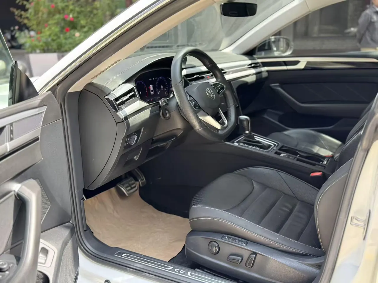 Volkswagen 2021 CC 2.0TSI 380TSI eye-catching automatic gear 4