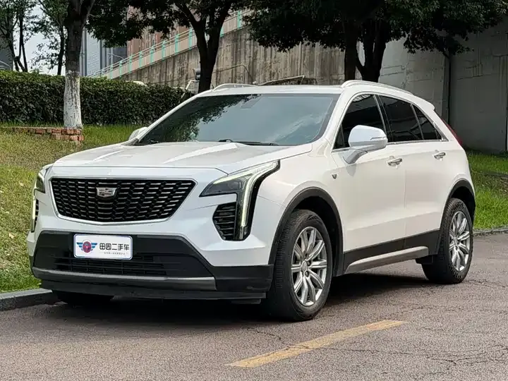 Cadillac XT4 2021 28T Two-Drive Leading Model - View 1