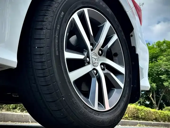 Civic 2023 240TURBO CVT 7