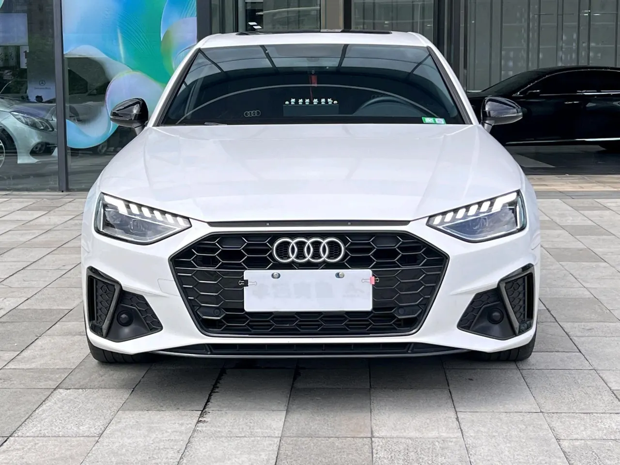 Audi 2024 A4L 2.0TFSI 40TFSI Deluxe Dynamic Automatic 2